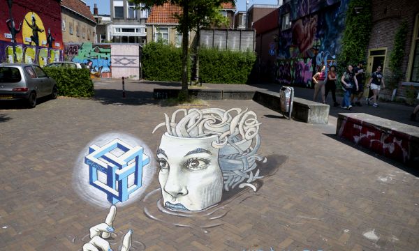 3D-kunstenaars werken in Leeuwarden aan een ode aan Escher