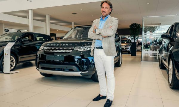 Van Mossel Jaguar Land Rover blij met Apeldoorn